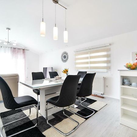 Apartman Novokmet-Crno Экстерьер фото