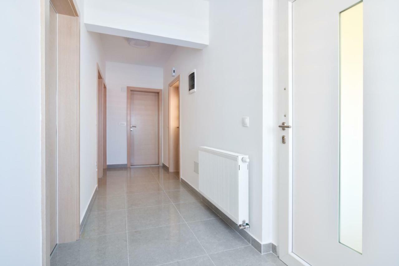 Apartman Novokmet-Crno Экстерьер фото